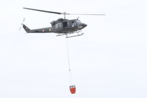 La compra de helibaldes permitirá reforzar la capacidad de respuesta ante los incendios forestales que afectan a diversas regiones. ANDINA/Difusión