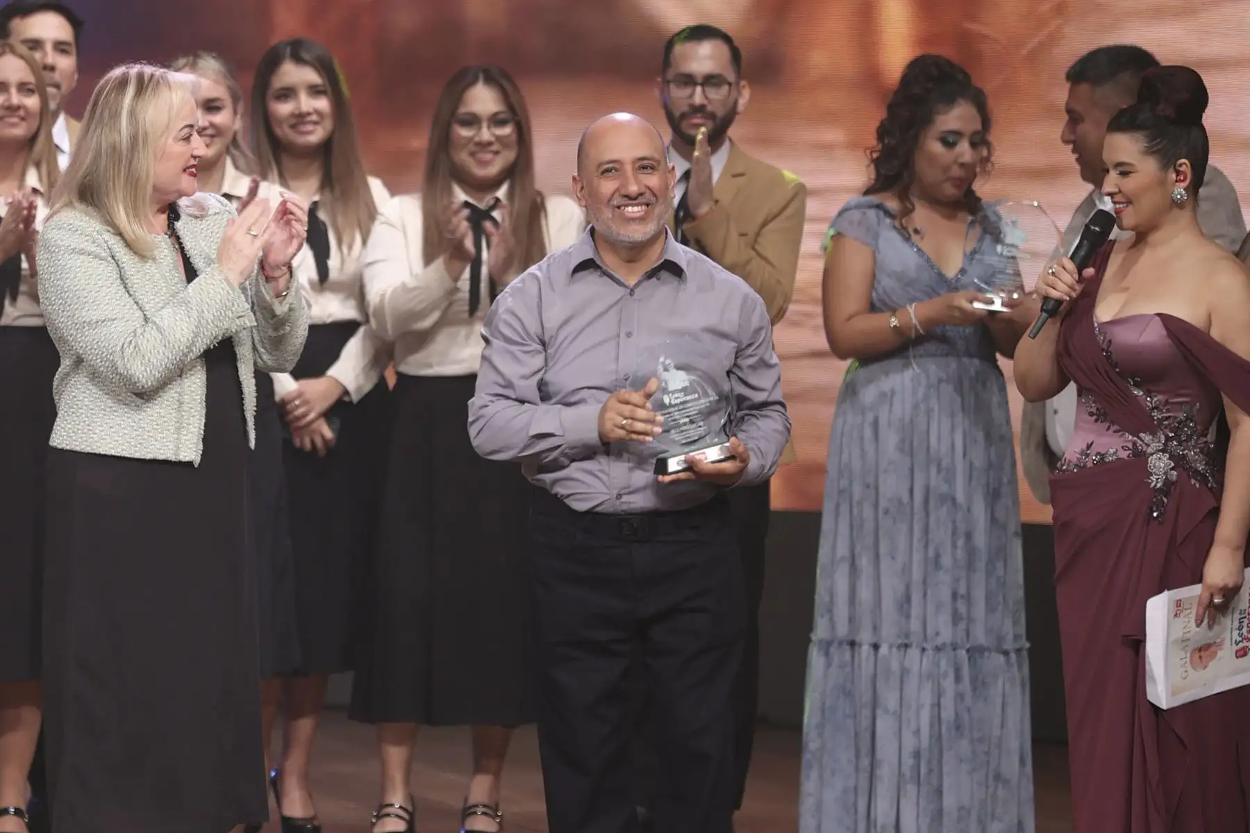 El coro Aguchita ganó el concurso "León de la Esperanza", que busca elegir el himno en honor al papa León XIV con motivo de su prevista visita al Perú en noviembre de este año. La canción ganadora, "León, hermano del camino", es una composición de Jaime Montoya. Foto: ANDINA/Jhonel Rodríguez Robles