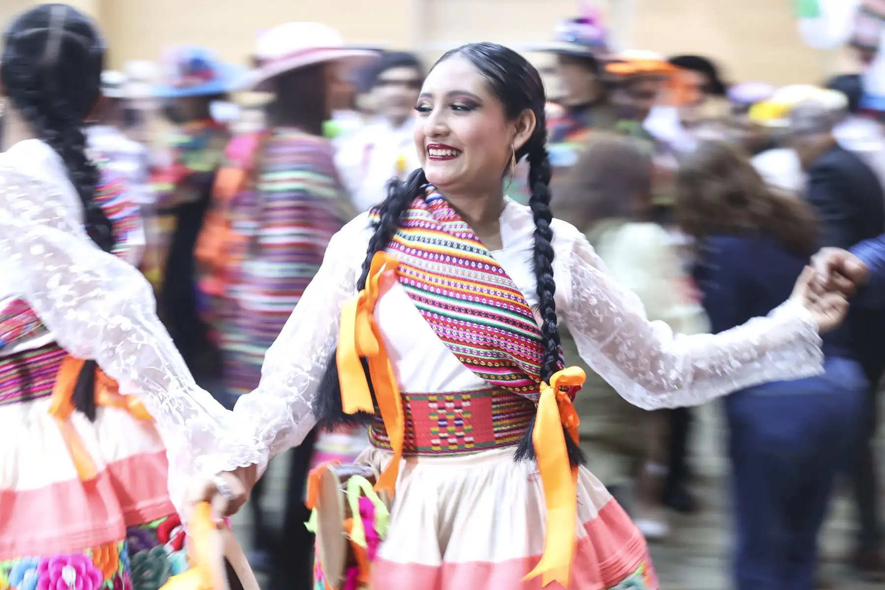 Danzas como el huaylarsh, la tunantada, la chonguinada, los shapish y la festividad de Santiago forman parte de la identidad que Junín presentará durante la campaña. Foto: ANDINA/Jhonel Rodríguez.