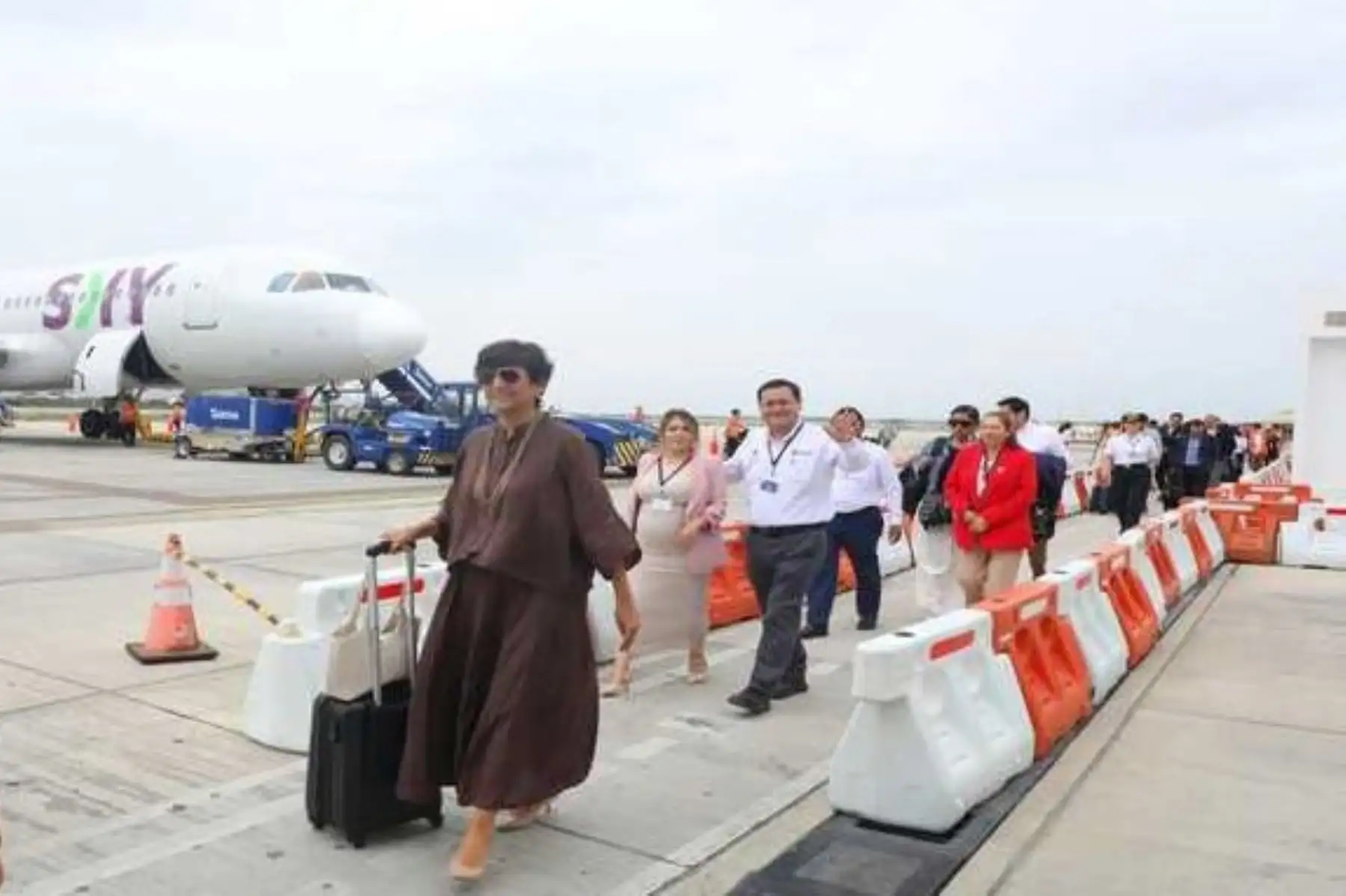 El gobernador de Lambayeque, Jorge Pérez, destacó que la mayor conectividad aérea impulsará el turismo y facilitará la llegada de visitantes ante la visita del papa León XIV. Foto: Gore Lambayeque