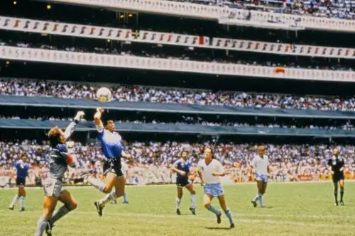 Argentina vs. Inglaterra, un partido histórico: de la "Mano de Dios" y la magia de Messi al duelo de alto voltaje por semifinales en Atlanta