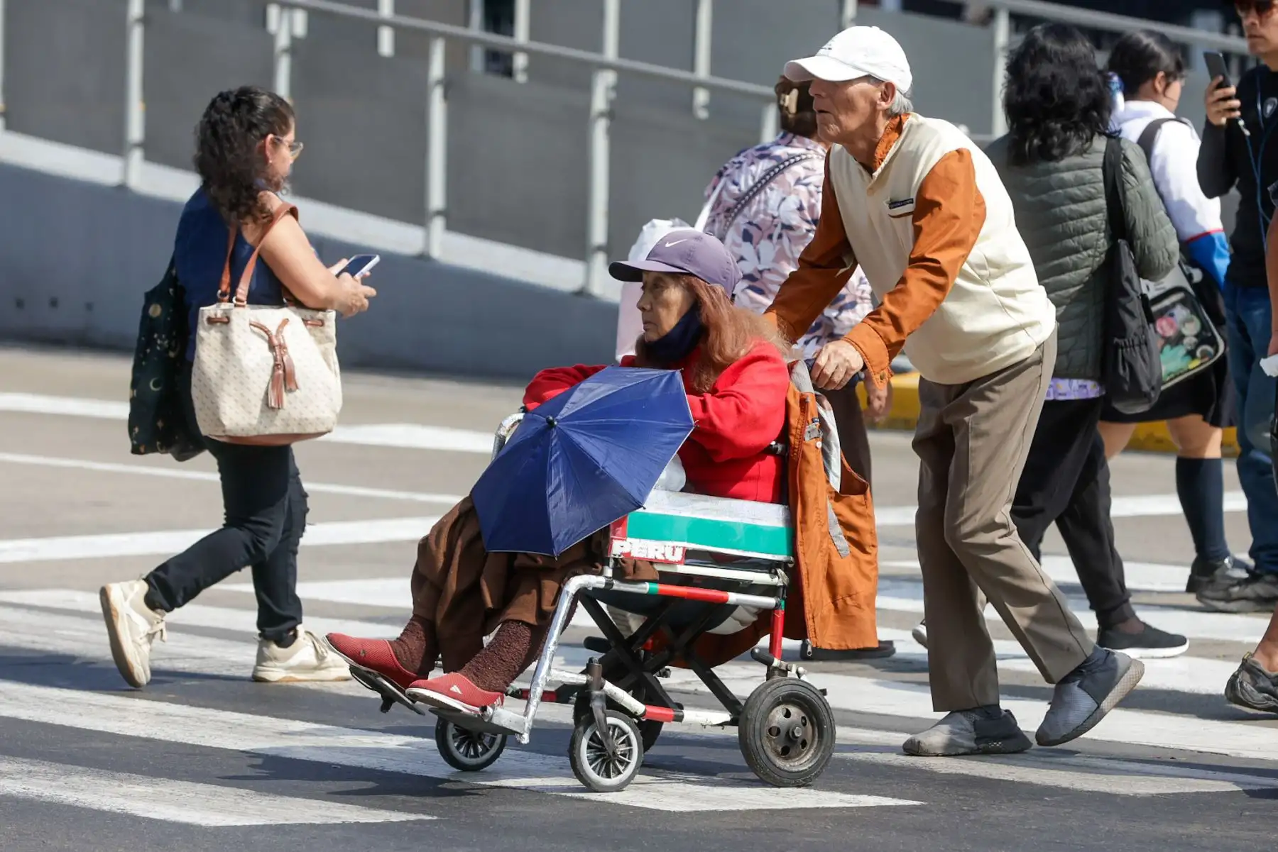 En zonas alejadas de la costa, como La Molina, Ate, Santa Anita y San Juan de Lurigancho, los valores variarían entre 19 °C y 29 °C. Foto: ANDINA/Luis Iparraguirre.