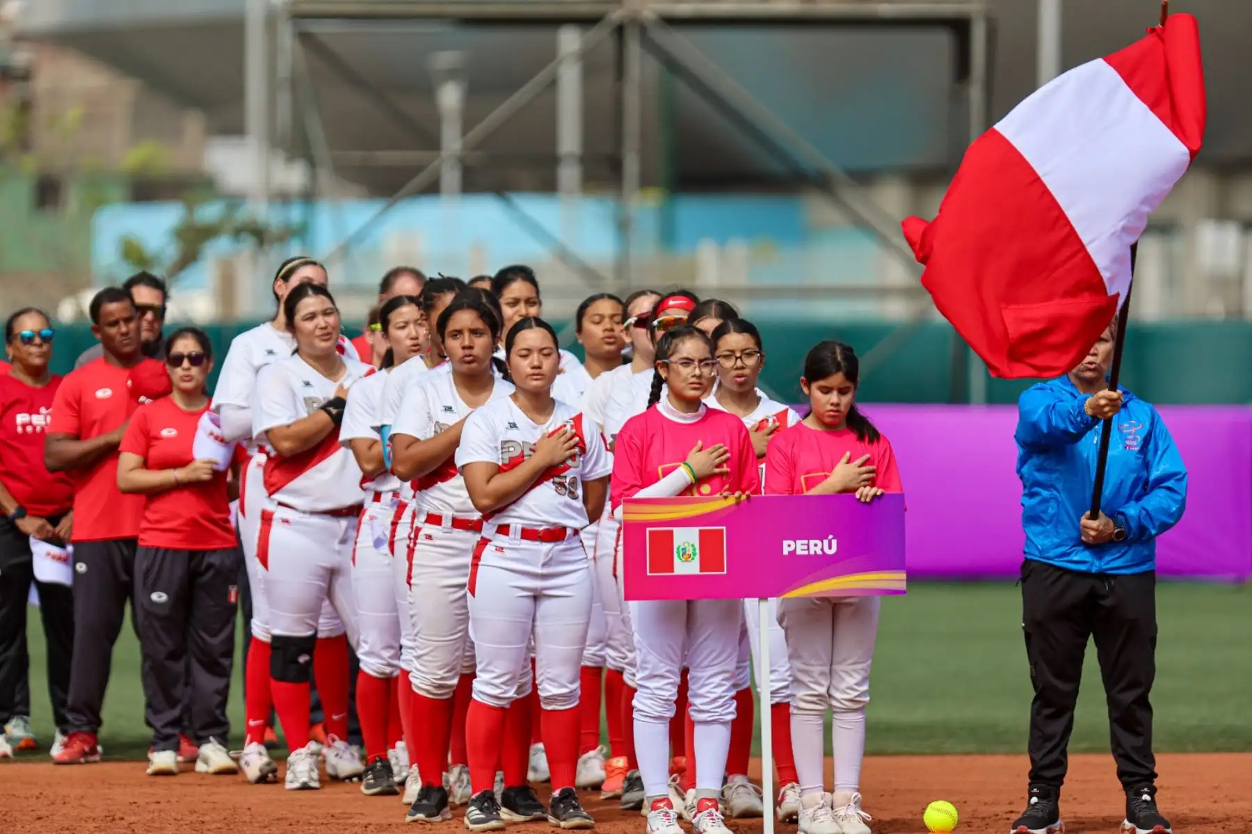 La Copa Mundial de Softbol Femenino de la WBSC se inauguró en Villa María del Triunfo