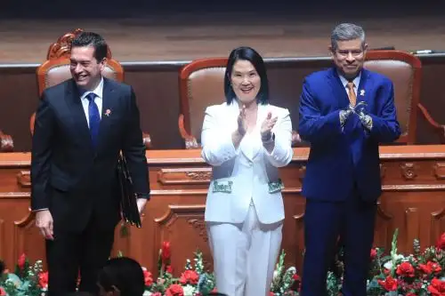 Jurado Nacional de Elecciones entrega credenciales de presidenta constitucional de la República a Keiko Fujimori
