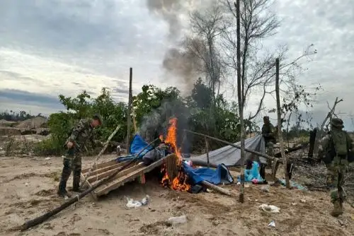 Se logró inutilizar infraestructura, maquinaria y diverso material, entre ellos 32 balsas, 42 tolvas, 24 motores sumergidos, 20 bombas hidráulicas, 20 bombas de succión, 20 bombas de agua de lodo, cuyo valor asciende a S/ 30 728 879.