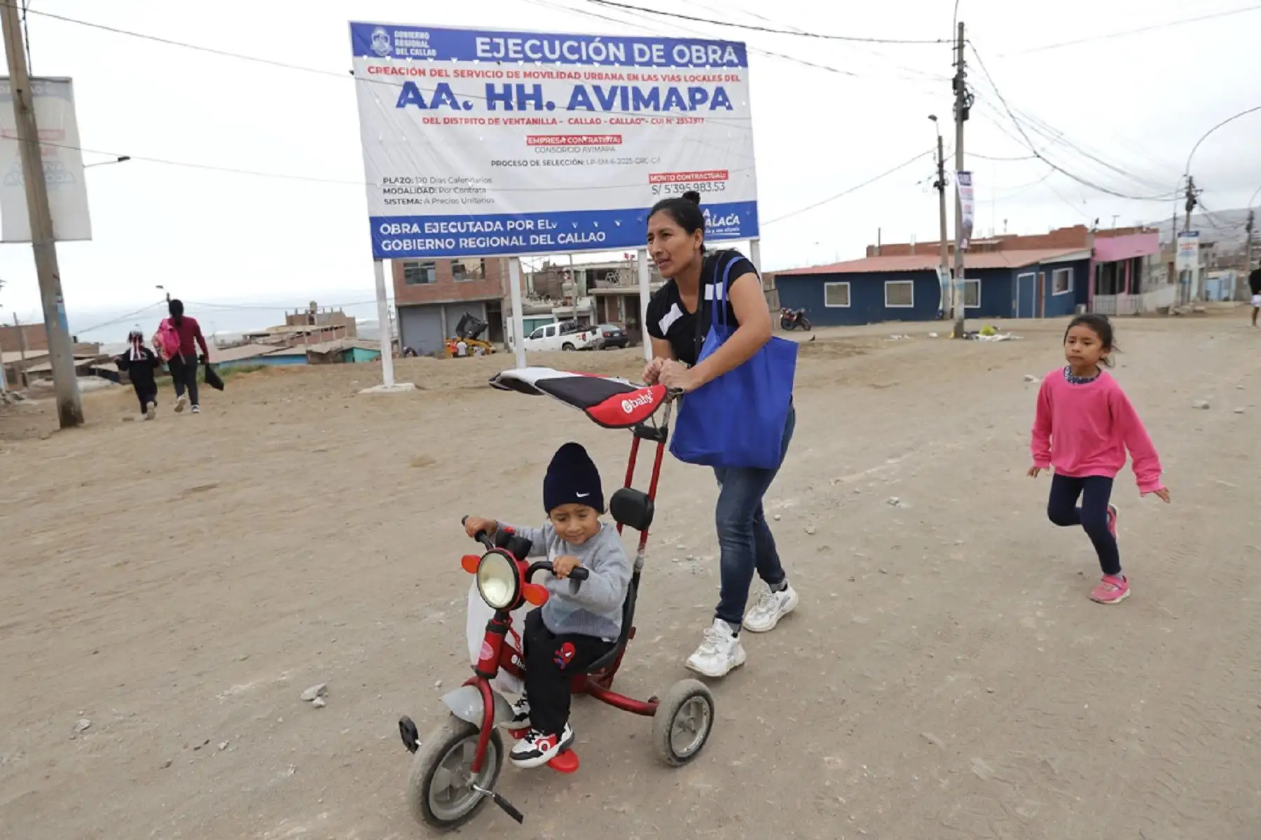 GORE Callao colocó primera piedra de la obra de pistas y veredas en A.H. en Ventanilla
