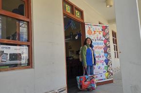 “Todo lo deciden desde un escritorio, pero acá los profes también son psicólogos, asistentes sociales, mediadores”, dice la profesora Kusy Álvarez.