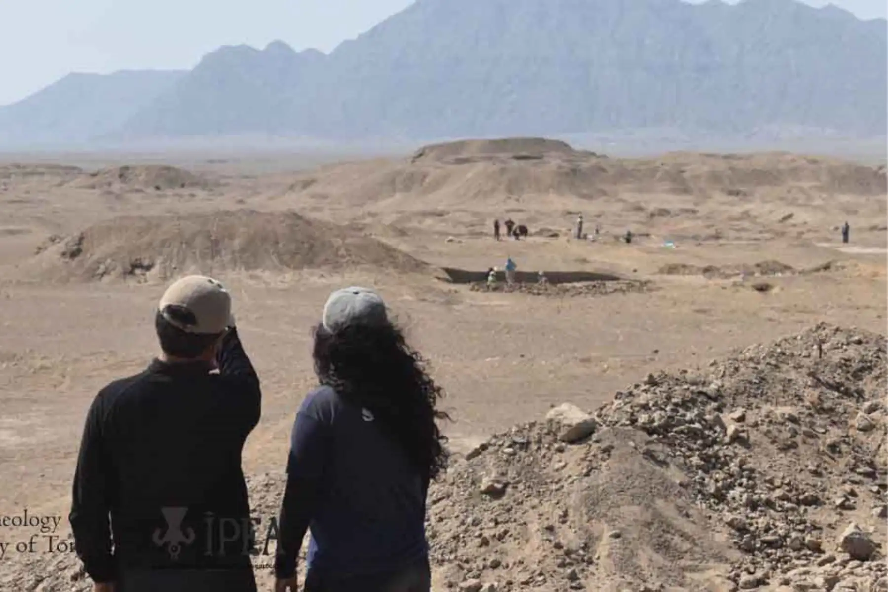 Las excavaciones se concentran en el sector de la Huaca 34, donde se hallaron evidencias de sucesivas reocupaciones del espacio por las culturas Moche y Lambayeque. Foto: ANDINA/Difusión.
