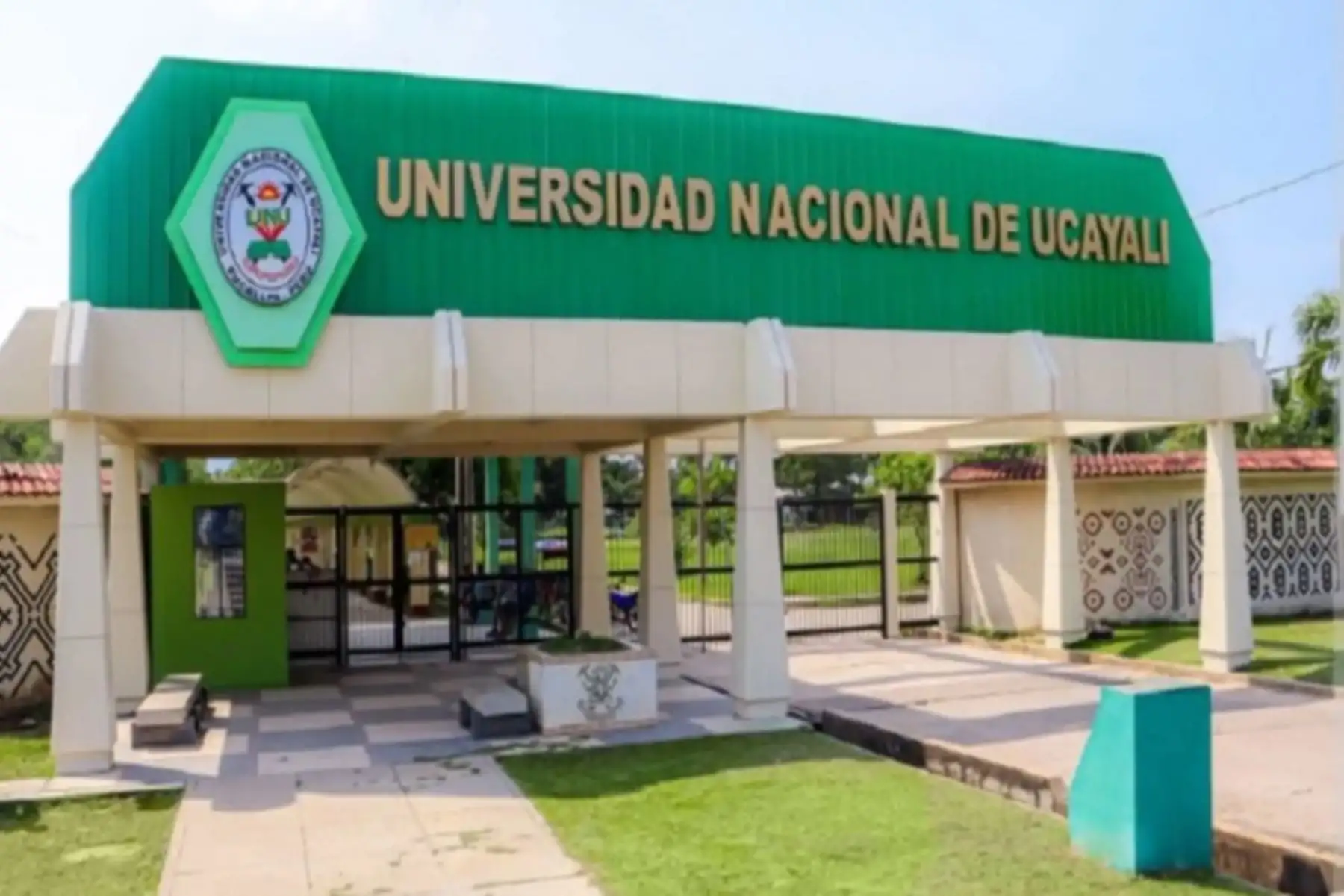 Defensoría del Pueblo promovió diálogo entre autoridades y estudiantes de la UNU