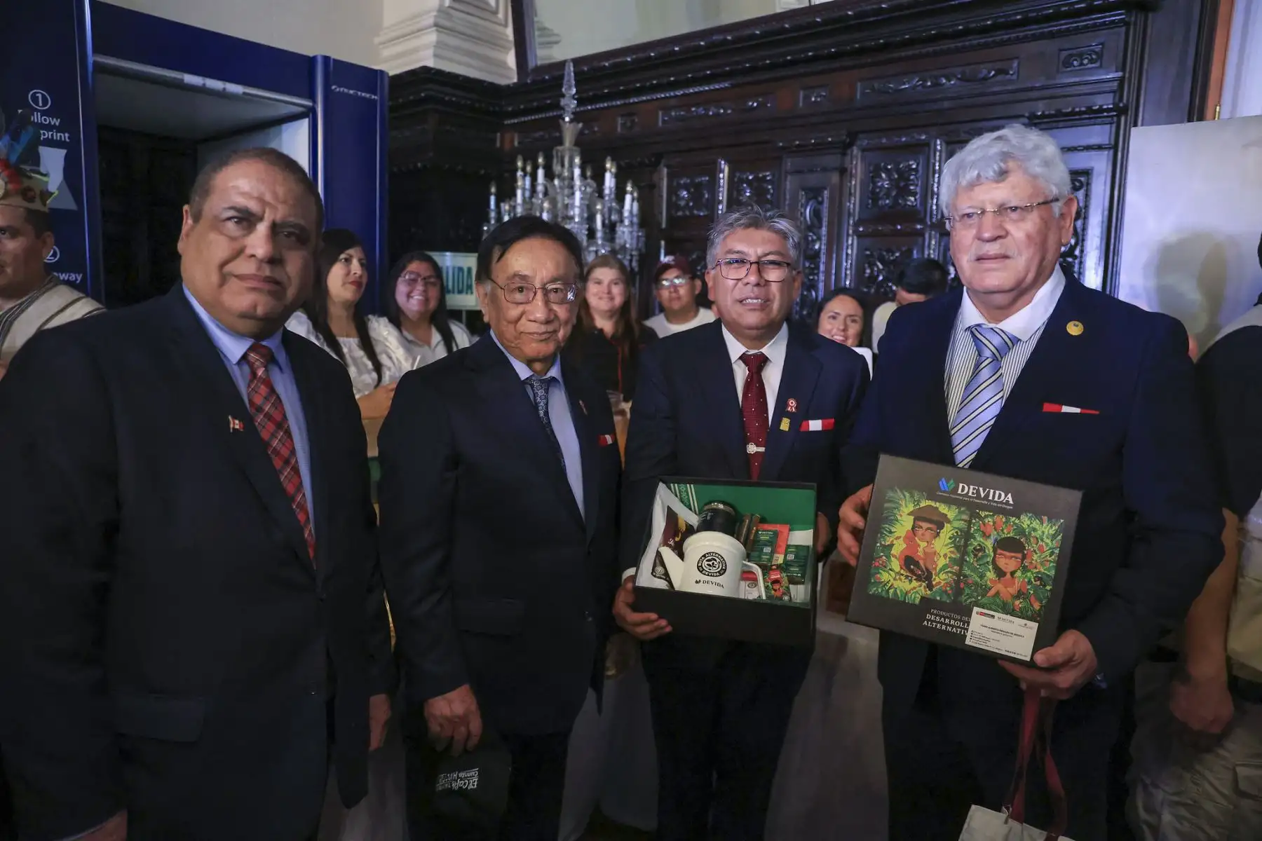 El presidente de la República, José María Balcázar, participó en la ceremonia de Lanzamiento de la Feria internacional de cafés especiales – FICAFÉ Cusco 2026, reafirmando el compromiso del Gobierno con el fortalecimiento de la caficultura peruana. Foto: ANDINA/Presidencia
