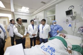 El ministro de Trabajo y Promoción del Empleo, Flavio Cruz Mamani, cumplió visita de trabajo en la región Puno. Foto: EsSalud
