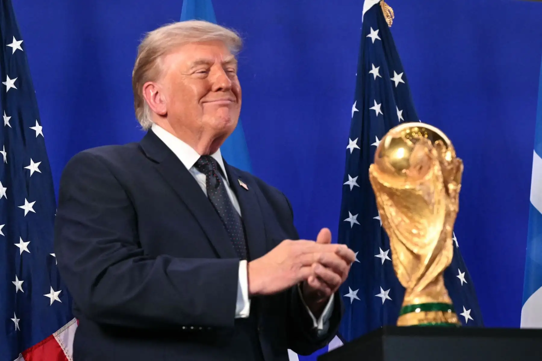 Trump celebra que el Mundial ha "roto récords" y sugiere que EE. UU. repita como sede