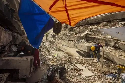 Venezuela supera los 5.000 fallecidos tras el doble terremoto de hace más de tres semanas