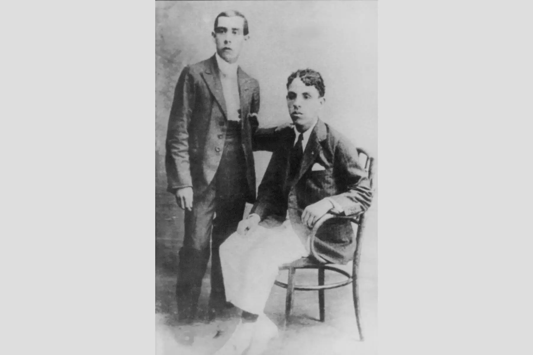 Lima - sin fecha / El maestro Felipe Pinglo Alva (izq.), máximo exponente y renovador de la música criolla. Con himnos inmortales como El Plebeyo, Pinglo revolucionó el cancionero peruano. Foto: Archivo Histórico de El Peruano / Reproducción