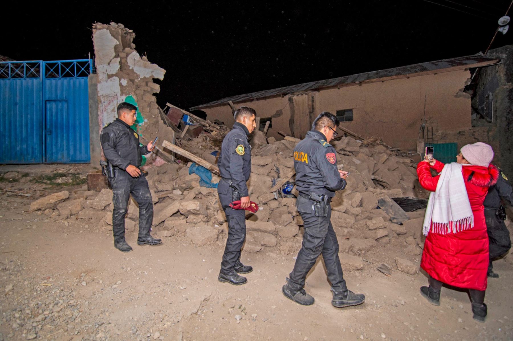 Más de 250 policías se han desplegado para atender emergencia por sismo en Junín