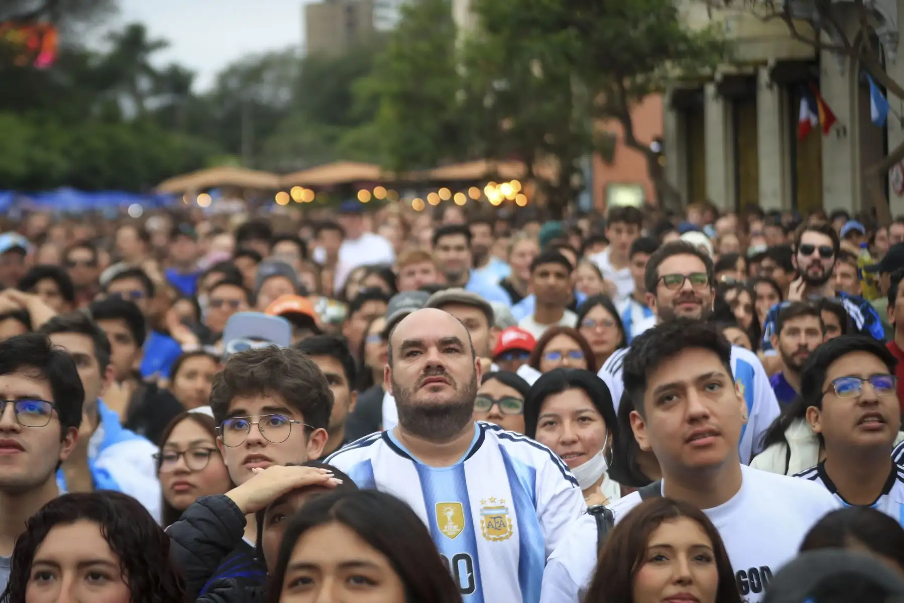 Reacciones de hinchas de España y Argentina en la final del Mundial 2026 en el parque Jhon F. Kennedy de Miraflores. Foto: ANDINARicardo Cuba