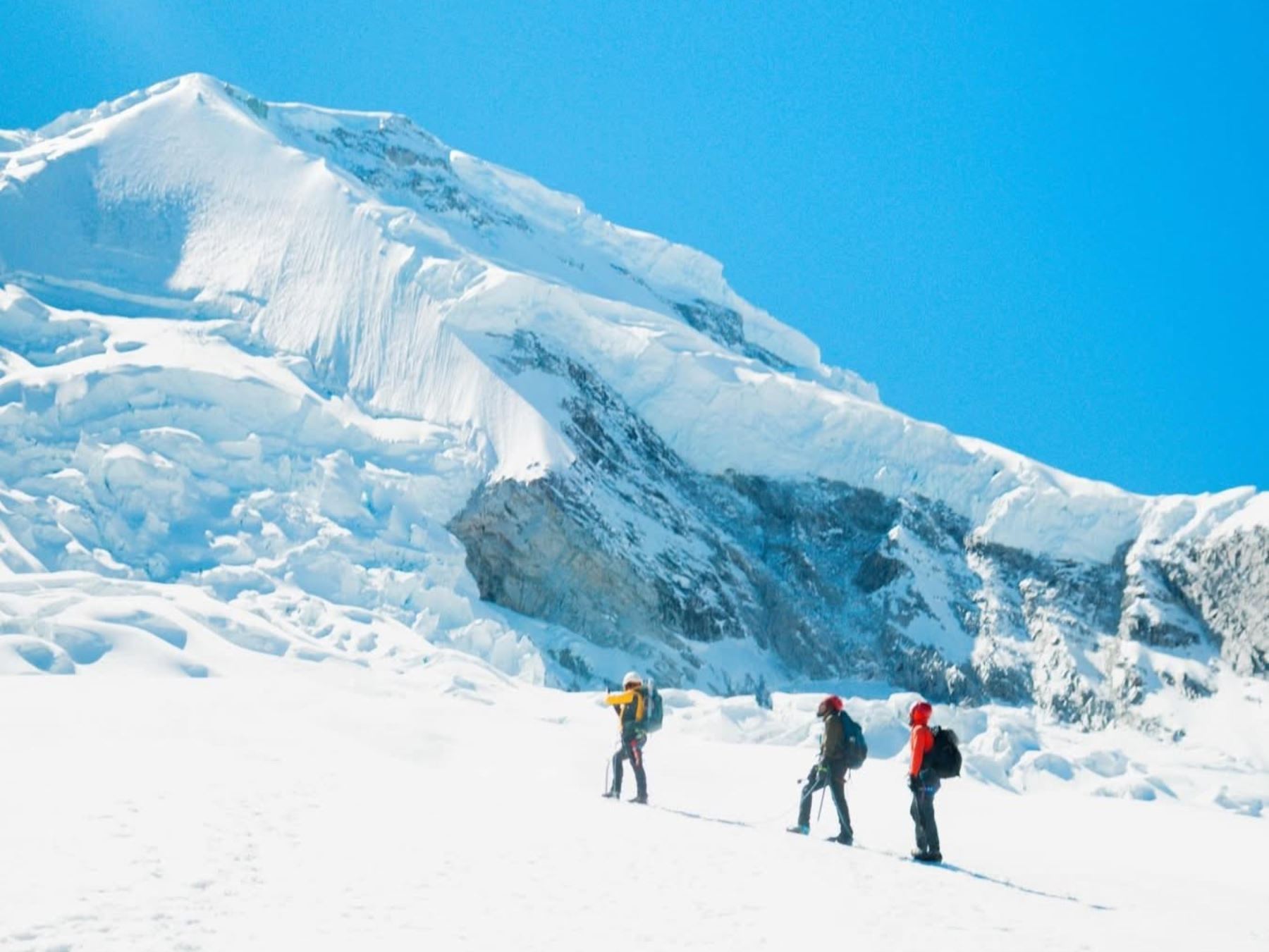 Autoridades de Áncash disponen cierre temporal de ascenso al nevado Huascarán