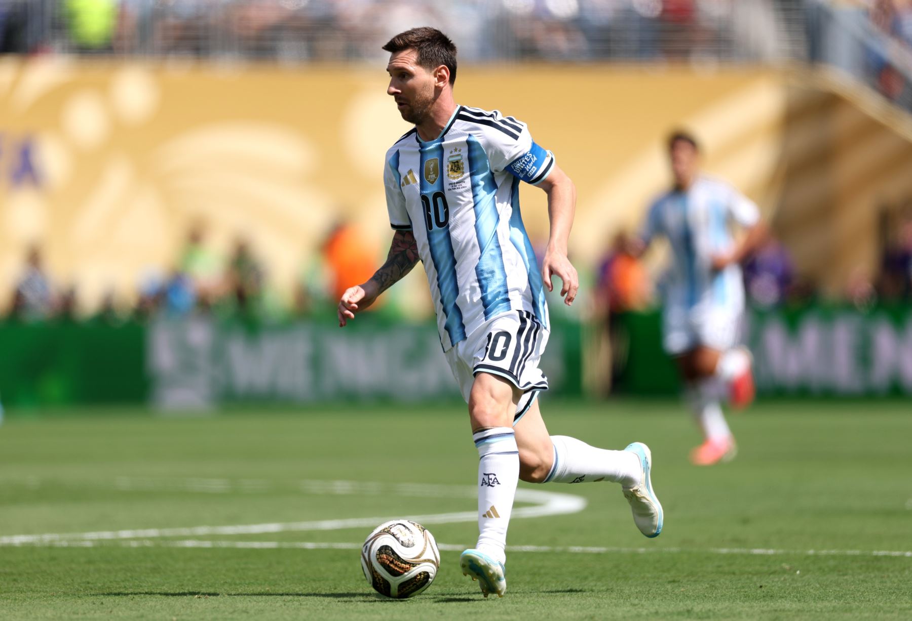Messi y otros nueve jugadores no regresarán con el plantel a Argentina tras el Mundial