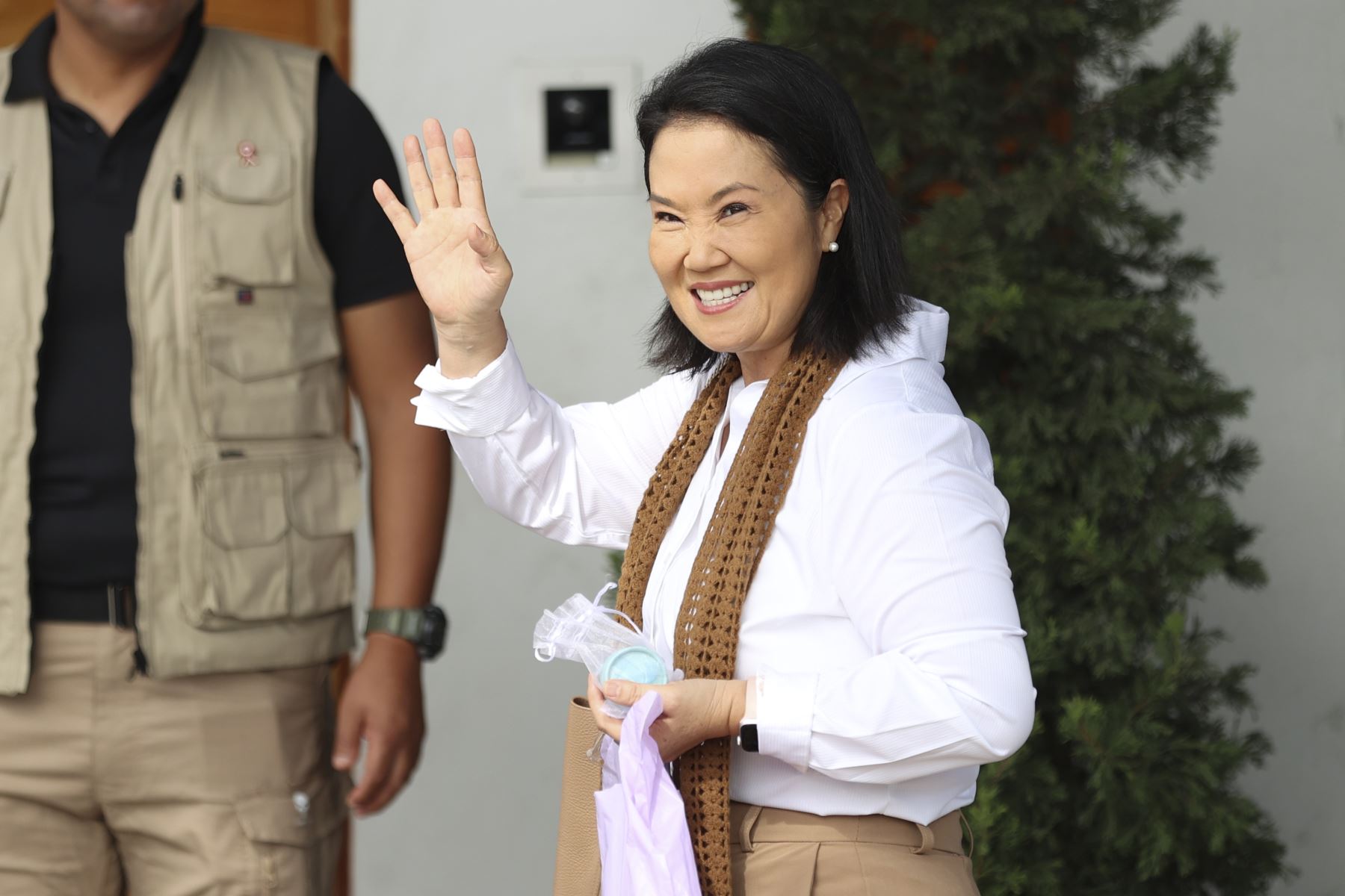Presidenta electa, Keiko Fujimori, se reúne con embajador de Chile