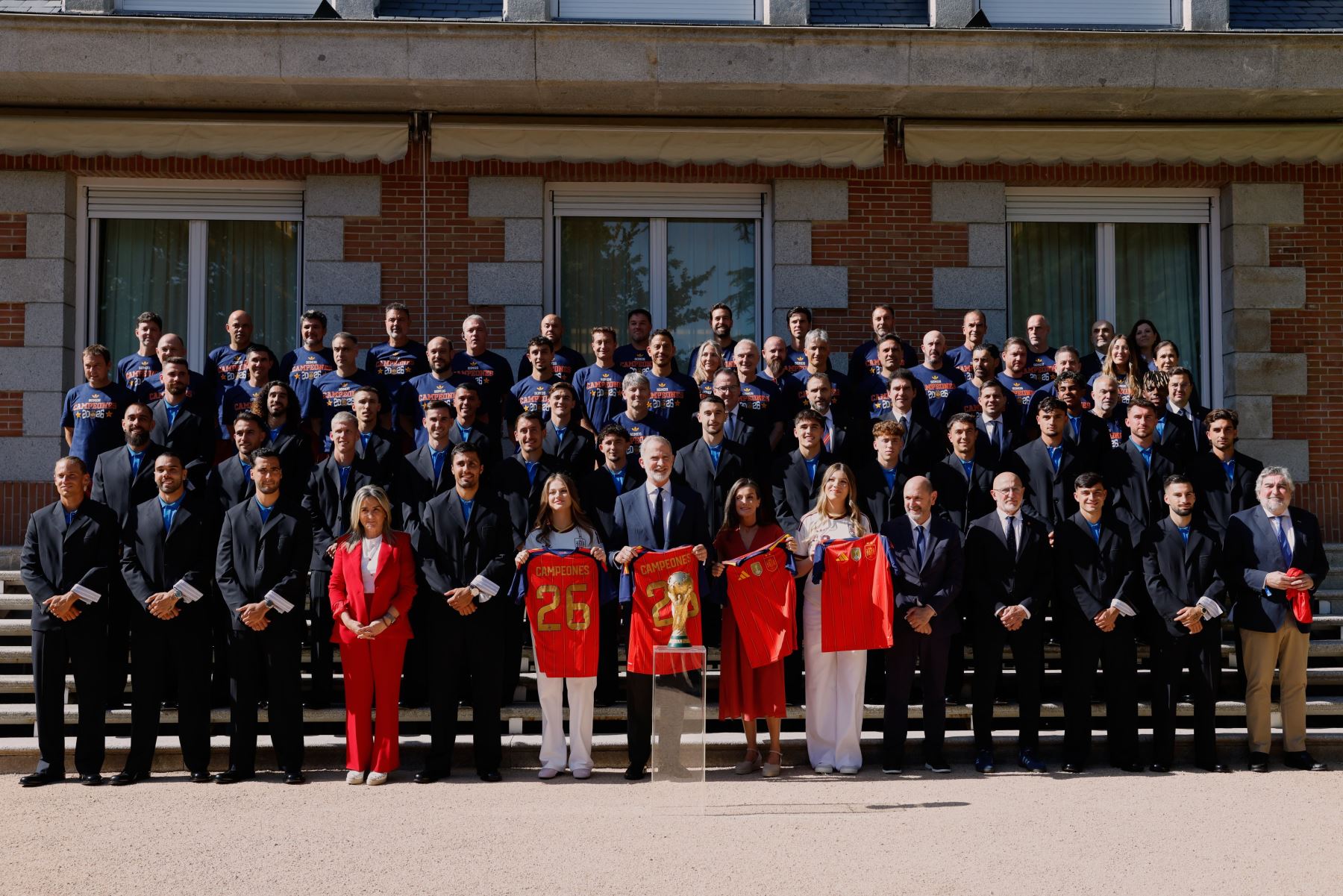 Han ganado el Mundial "para toda España", les dice el rey a los jugadores de La Roja