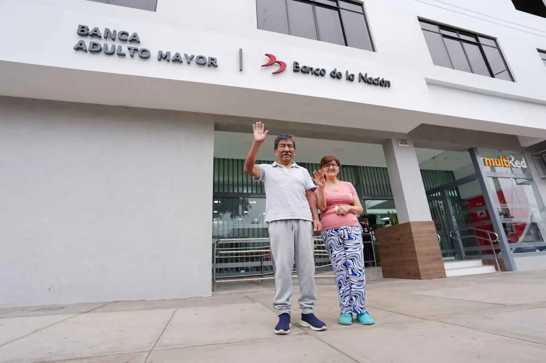 El Banco de la Nación realizó 14 000 operaciones durante el primer mes de funcionamiento de su nueva agencia especializada para adultos mayores en Comas, Lima Norte, donde los usuarios registraron un tiempo promedio de espera de solo un minuto antes de ser atendidos. Foto: ANDINA/MEF.