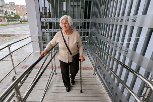 Ministerio de Economía impulsa atención financiera accesible para adultos mayores en agencia del Banco de la Nación