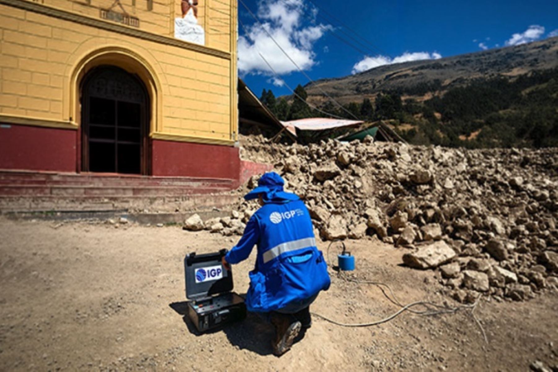 Junín: IGP evalúa en Chupaca factores que intensificaron daños del fuerte sismo