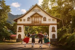 Pozuzo ha sido reconocido como Mejor Pueblo Turístico del Mundo por ONU Turismo, y como Pueblo con Encanto por el Mincetur.