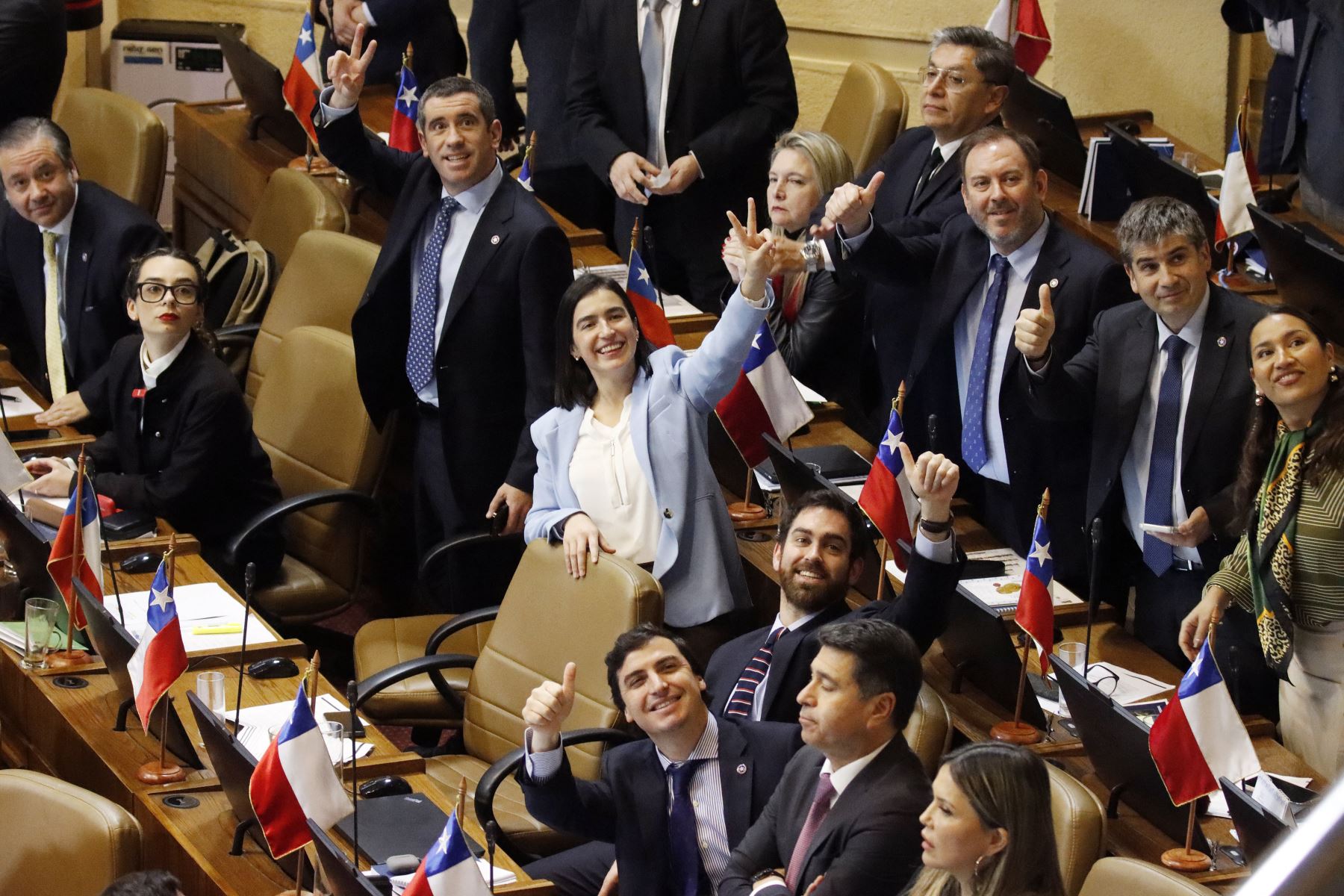 Chile: Congreso aprueba la mayor parte de megarreforma económica del presidente Kast