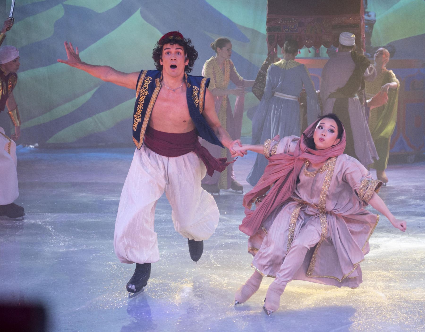 Circo Sobre Hielo adelanta la magia de “Aladino y el Misterio de la Lámpara” en showcase