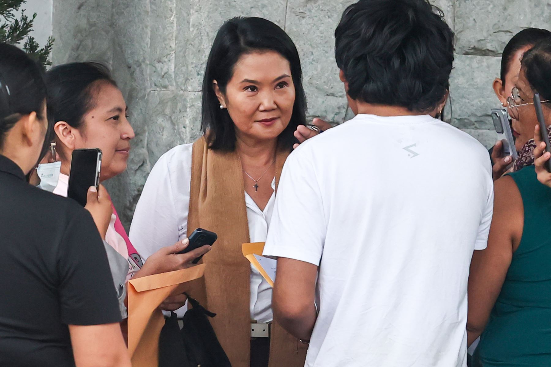 Keiko Fujimori: es necesario fortalecer a la policía frente a la extorsión y el crimen