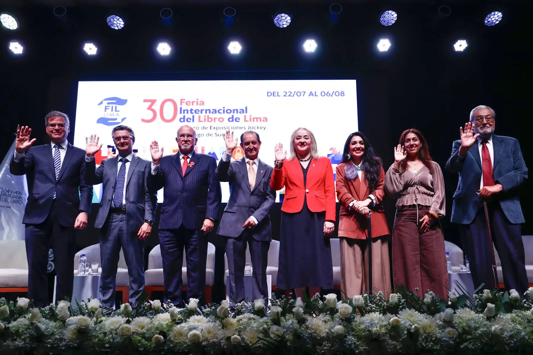 El miércoles 22 de julio se realizó la inauguración oficial de la Feria Internacional del Libro de Lima 2026, desde el auditorio Blanca Varela del Centro de Exposiciones Jockey en Santiago de Surco, con la participación de diversas autoridades como las ministras de Cultura de Perú y Ecuador, los presidentes de las cámaras del libro de ambos países, y el alcalde de Surco, entre otros. Foto: ANDINA/Daniel Bracamonte