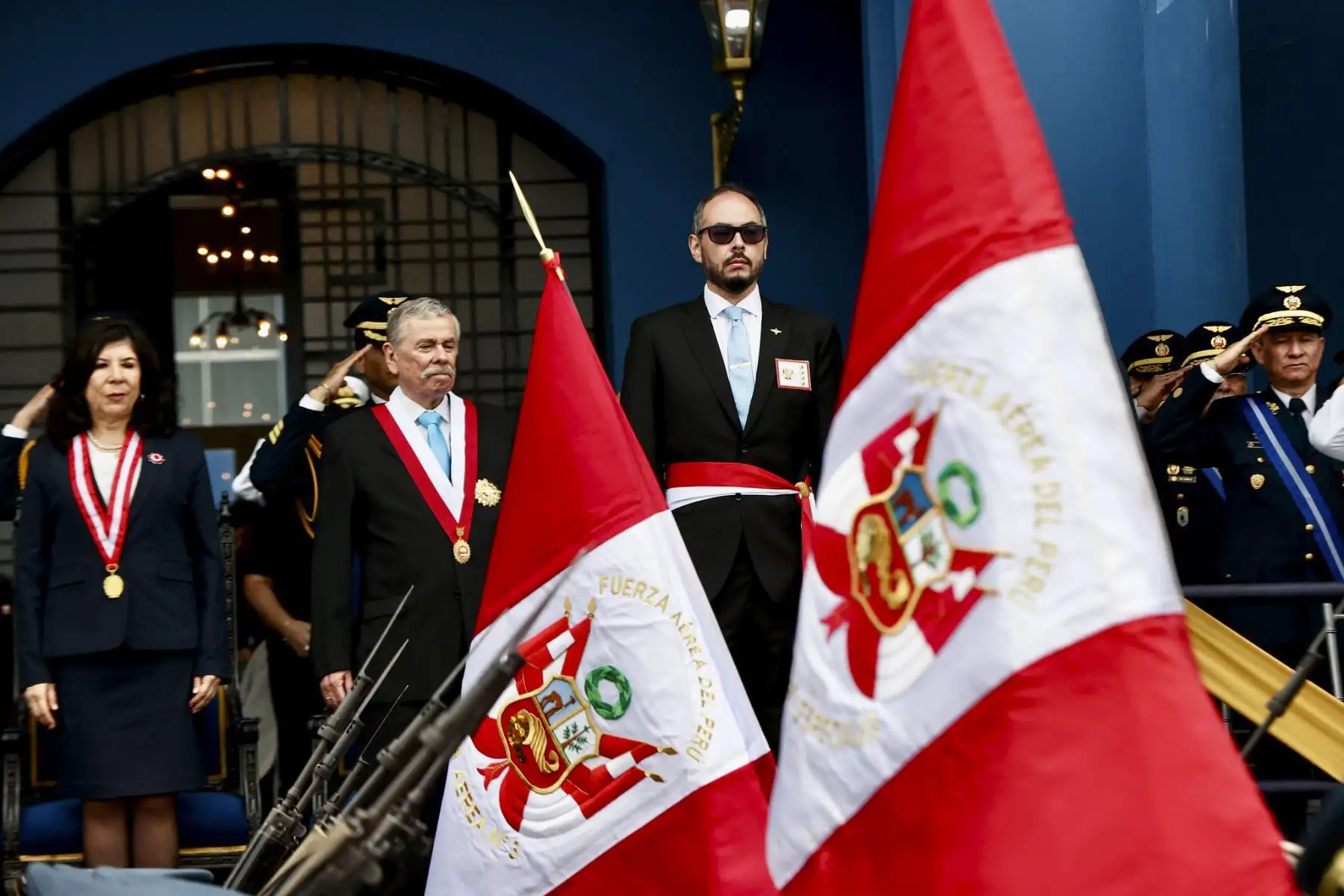 El presidente del Consejo de Ministros, Luis Enrique Arroyo Sánchez, participó en la ceremonia por el 85.° aniversario de la inmolación del capitán FAP José Abelardo Quiñones Gonzales y el Día de la Fuerza Aérea del Perú, realizada en la Base Aérea Las Palmas. 

Foto: ANDINA/Difusión