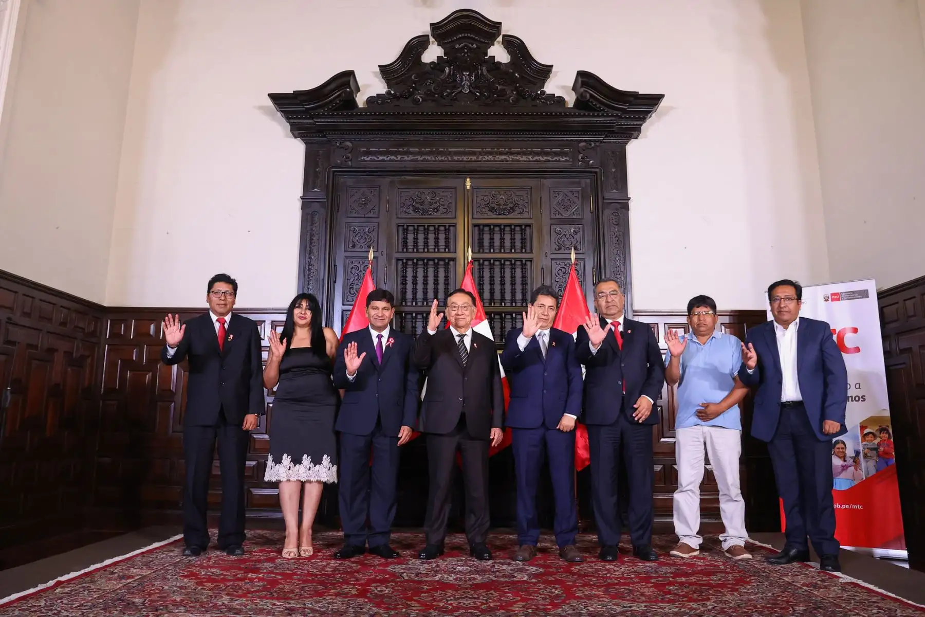 El presidente de la República, José María Balcázar, participó en la ceremonia de anuncio del Convenio para la Ejecución del Tercer Componente de la Vía Arequipa-La Joya, una obra estratégica que fortalecerá la conectividad y el desarrollo del sur del país. Foto: ANDINA/Prensa Presidencia