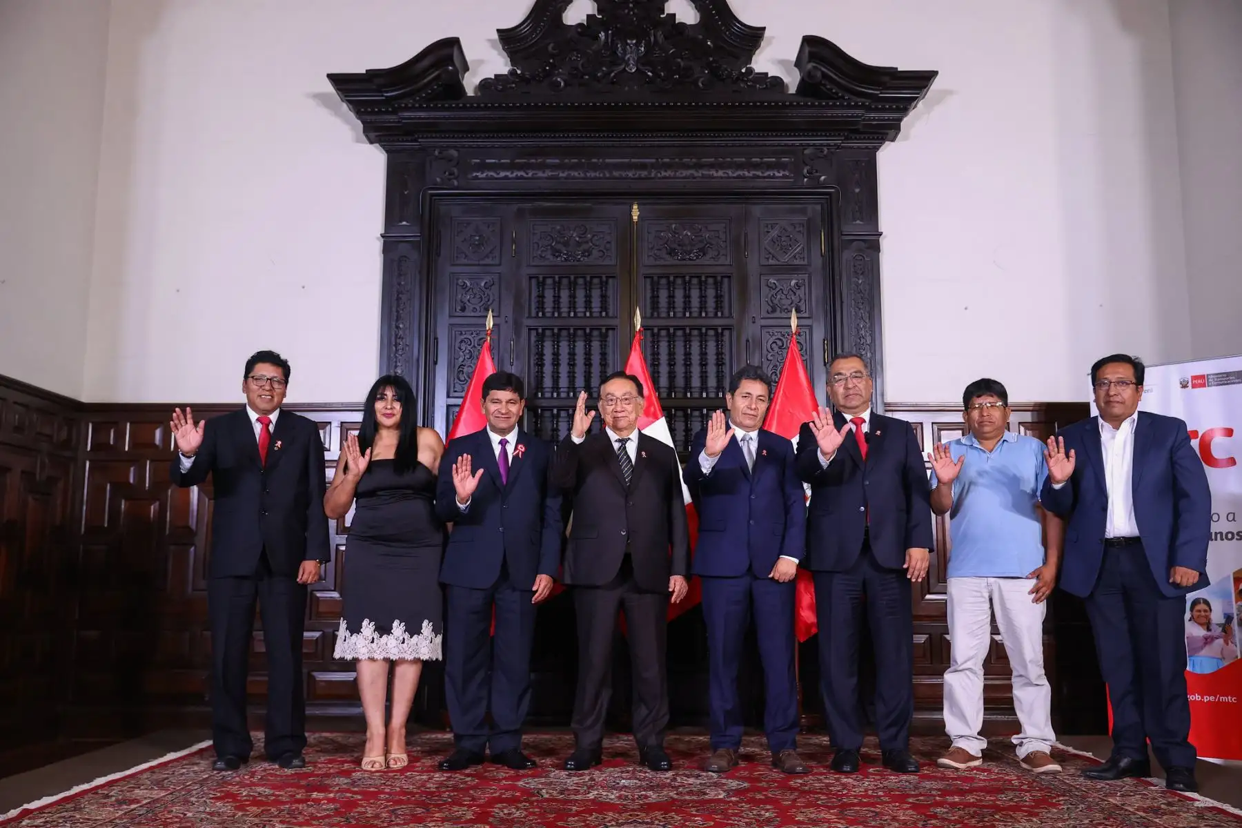 El presidente de la República, José María Balcázar, participó en la ceremonia de anuncio del Convenio para la Ejecución del Tercer Componente de la Vía Arequipa-La Joya, una obra estratégica que fortalecerá la conectividad y el desarrollo del sur del país. Foto: ANDINA/Prensa Presidencia