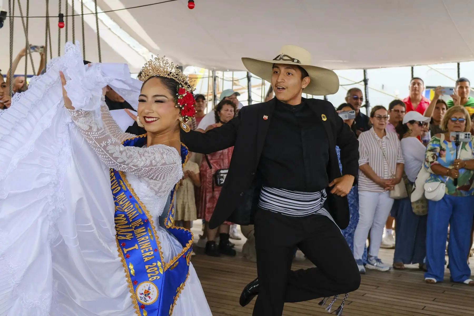 La Comisión de Promoción del Perú para la Exportación y el Turismo (PROMPERÚ), entidad adscrita al Mincetur, llevó la esencia del Perú a Nueva York y Boston a través de la Casa Perú, un espacio de promoción de la Marca Perú instalado a bordo del B.A.P. Unión que permitió acercar la riqueza turística, gastronómica, cultural y exportable del país a más de 40 000 visitantes estadounidenses. Foto: Promperú