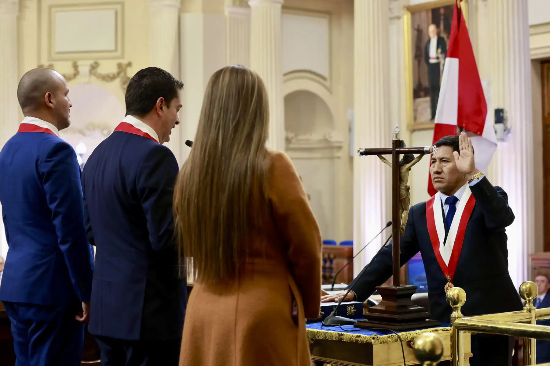 El senador Miguel Torres Morales fue electo presidente del Senado de la República para el periodo legislativo 2026-2027, tras el proceso de elección de la mesa directiva de esa cámara, desarrollado este domingo en el Parlamento. Además, fueron elegidos Alejandro Muñante (Renovación Popular), primer vicepresidente; Nilza Chacón (Fuerza Popular), segunda vicepresidenta; y Estanislao Mancha (Renovación Popular), tercer vicepresidente del Senado. Foto: Congreso