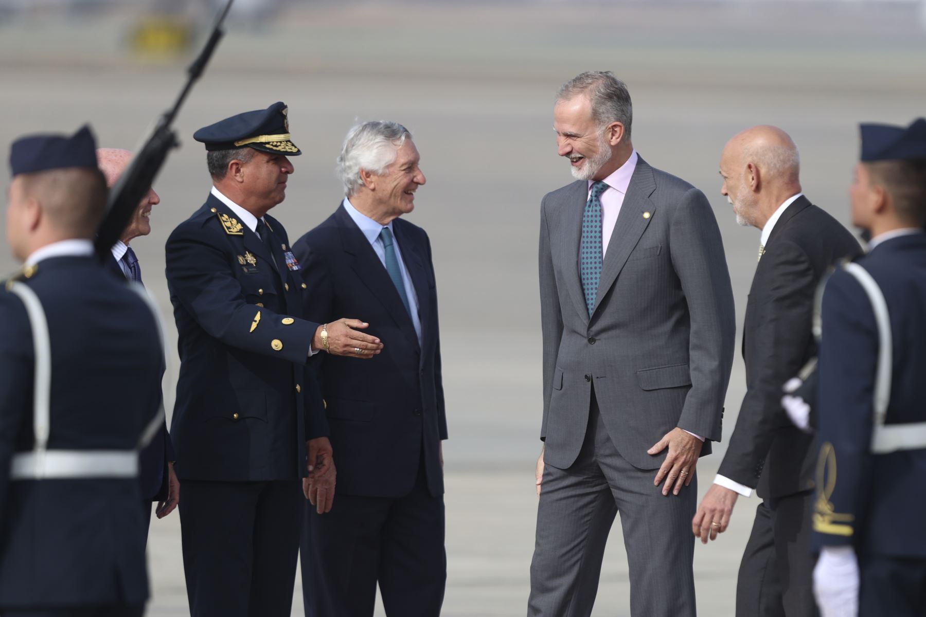 El rey de España, Felipe VI, llega al Perú para participar en la ceremonia de transmisión del mando supremo a la presidenta electa, Keiko Fujimori, que se realizará el martes 28 de julio. Foto: ANDINA/Jhonel Rodríguez Robles