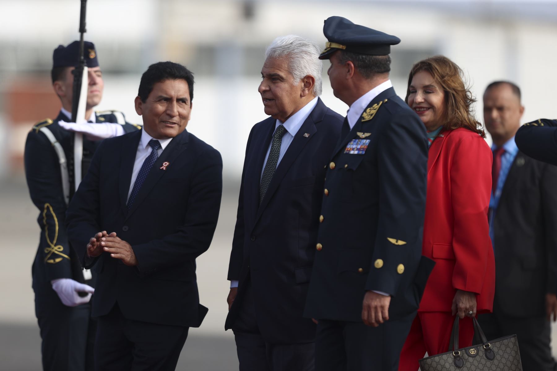 El presidente de Panamá, José Raúl Mulino, llega al Perú para participar en la ceremonia de transmisión del mando supremo a la presidenta electa, Keiko Fujimori, que se realizará el martes 28 de julio. Foto: ANDINA/Jhonel Rodríguez Robles