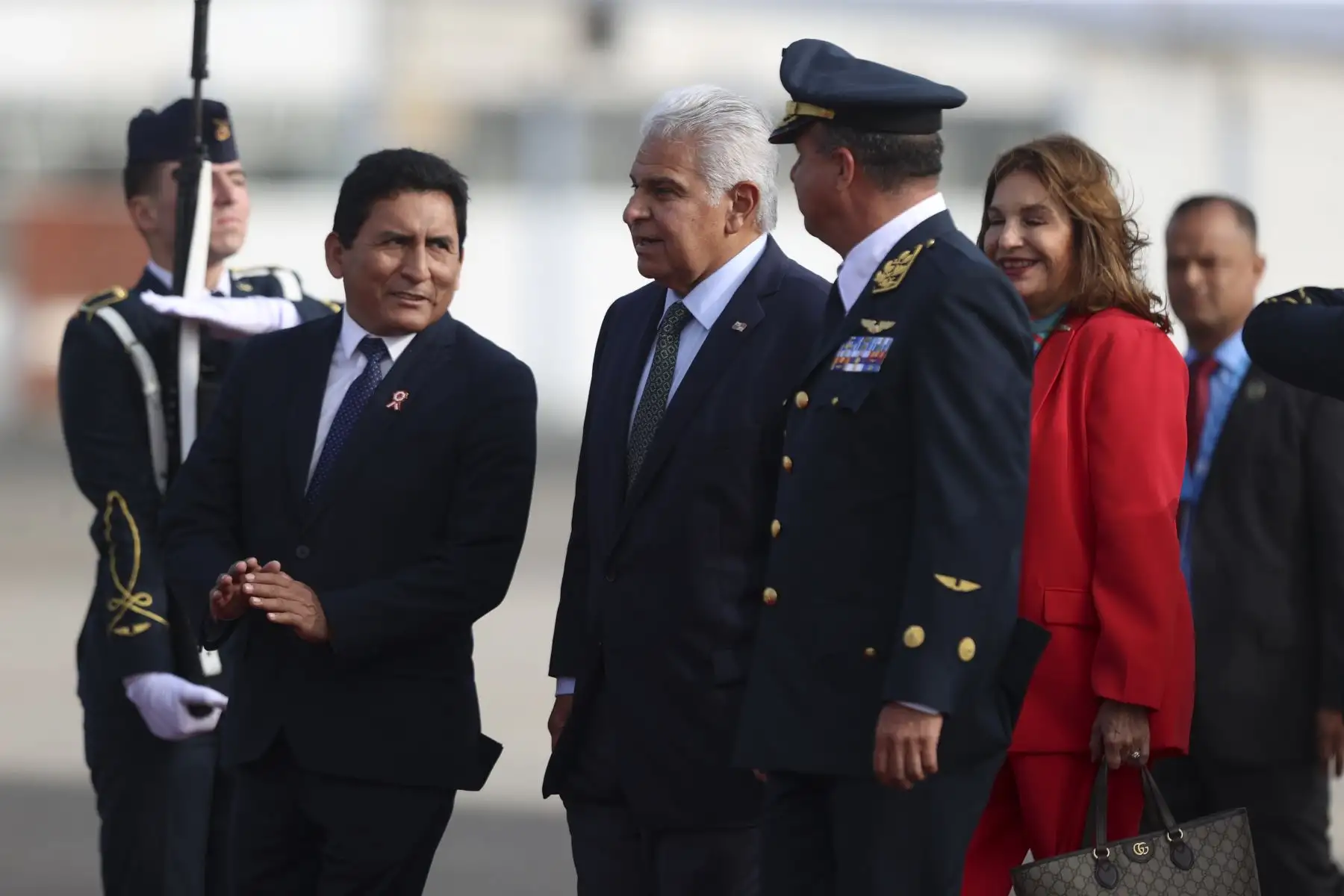 El presidente de Panamá, José Raúl Mulino, llega al Perú para participar en la ceremonia de transmisión del mando supremo a la presidenta electa, Keiko Fujimori, que se realizará el martes 28 de julio. Foto: ANDINA/Jhonel Rodríguez Robles