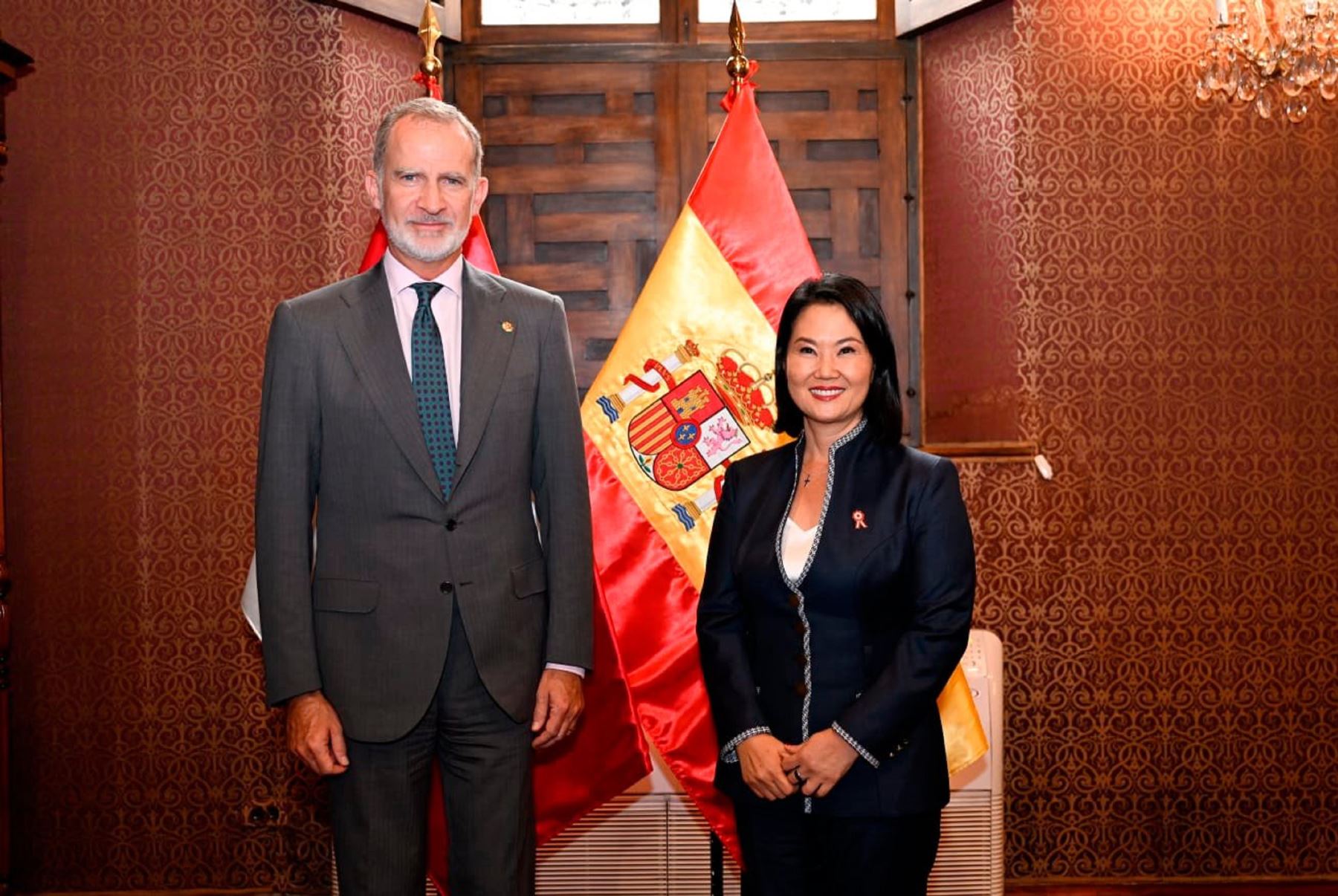 Presidenta electa Keiko Fujimori dialogó con el rey de España Felipe VI