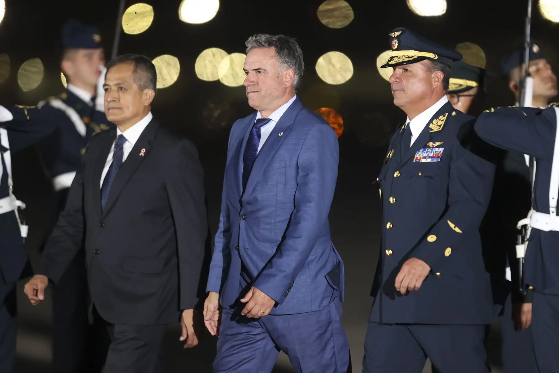 El presidente de Uruguay, Yamandú Orsi, llega al Perú para participar en la ceremonia de transmisión del mando supremo a la presidenta electa, Keiko Fujimori, que se realizará el martes 28 de julio. Foto: ANDINA/Jhonel Rodríguez Robles