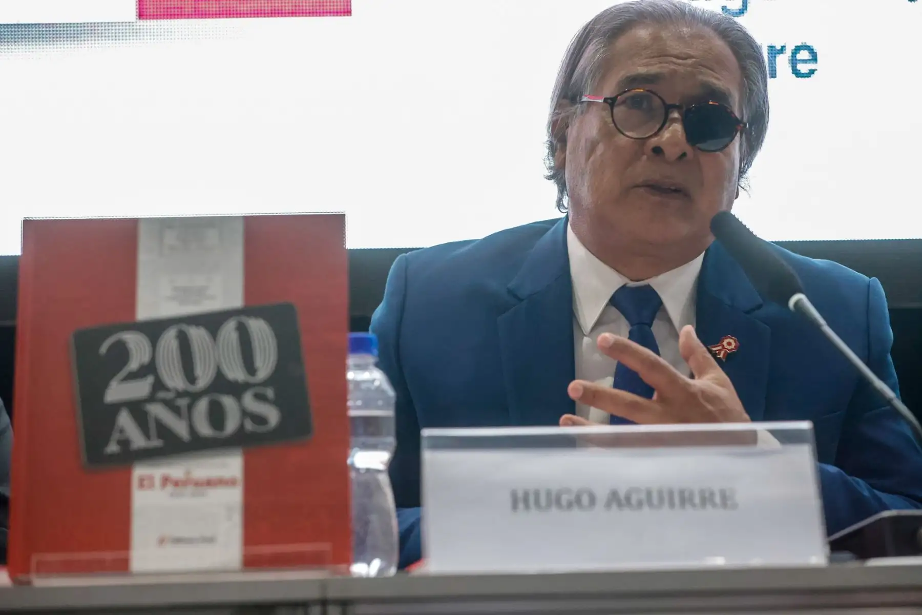 Editora Perú presentó en la FIL Lima 2026 el libro “200 años de El Peruano 1825-2025. Preservando la memoria, narrando nuestra historia”, publicación de su Fondo Editorial que recorre la historia del Diario Oficial desde su fundación en 1825 hasta su evolución digital, resaltando su legado como memoria documental del Perú. Foto: ANDINA/Luis Iparraguirre.