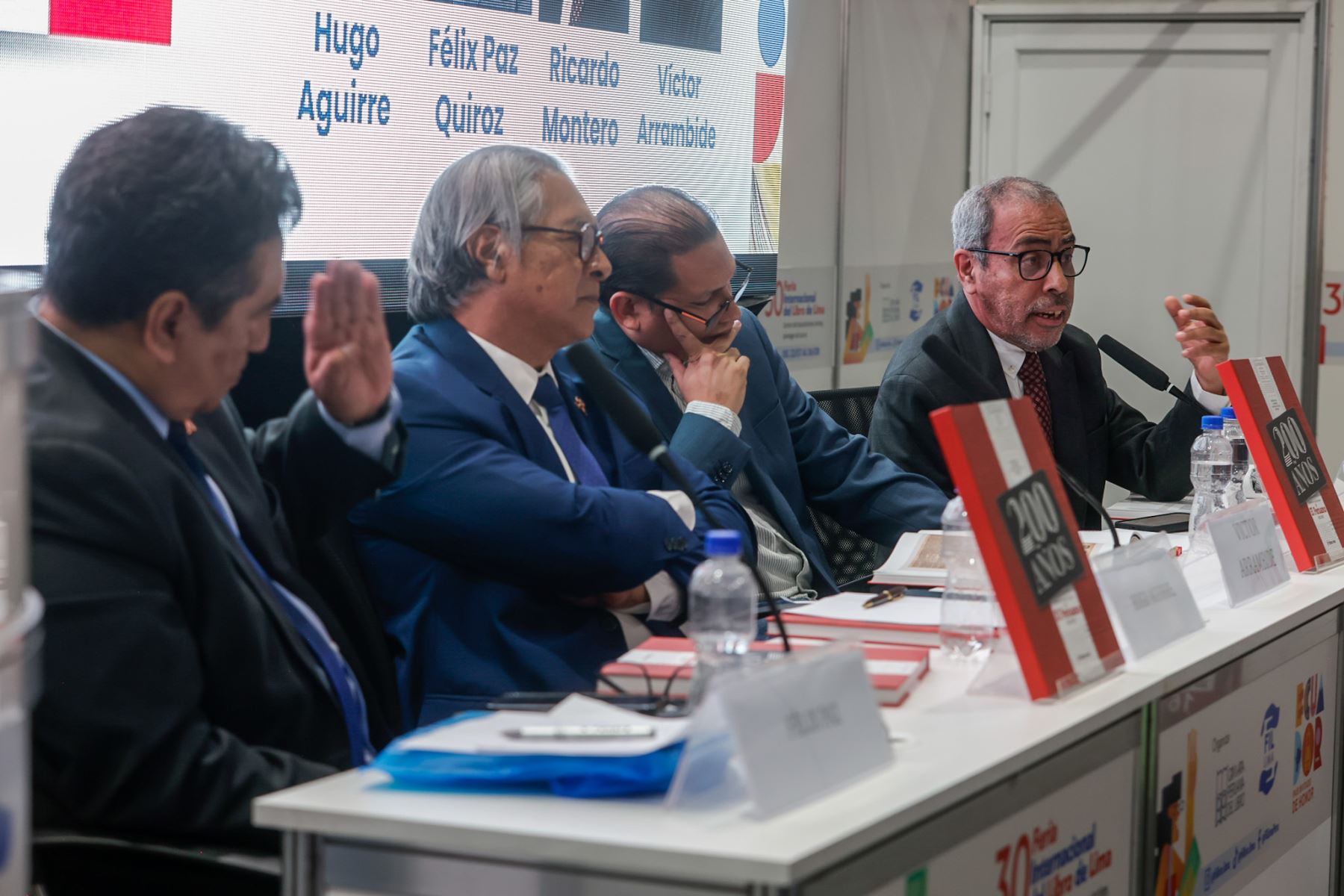 Editora Perú presentó en la FIL Lima 2026 el libro “200 años de El Peruano 1825-2025. Preservando la memoria, narrando nuestra historia”, publicación de su Fondo Editorial que recorre la historia del Diario Oficial desde su fundación en 1825 hasta su evolución digital, resaltando su legado como memoria documental del Perú. Foto: ANDINA/Luis Iparraguirre.