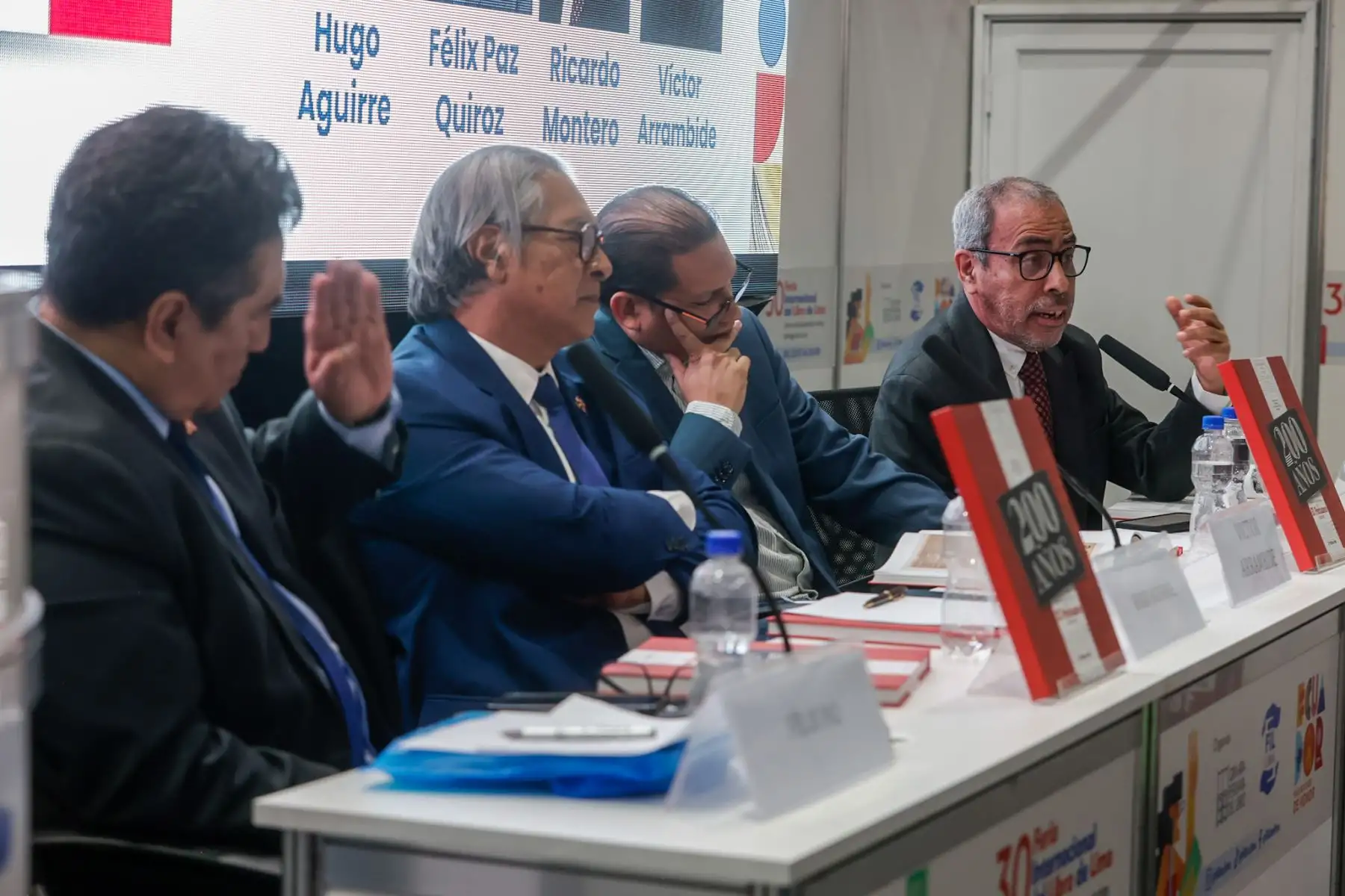 Editora Perú presentó en la FIL Lima 2026 el libro “200 años de El Peruano 1825-2025. Preservando la memoria, narrando nuestra historia”, publicación de su Fondo Editorial que recorre la historia del Diario Oficial desde su fundación en 1825 hasta su evolución digital, resaltando su legado como memoria documental del Perú. Foto: ANDINA/Luis Iparraguirre.