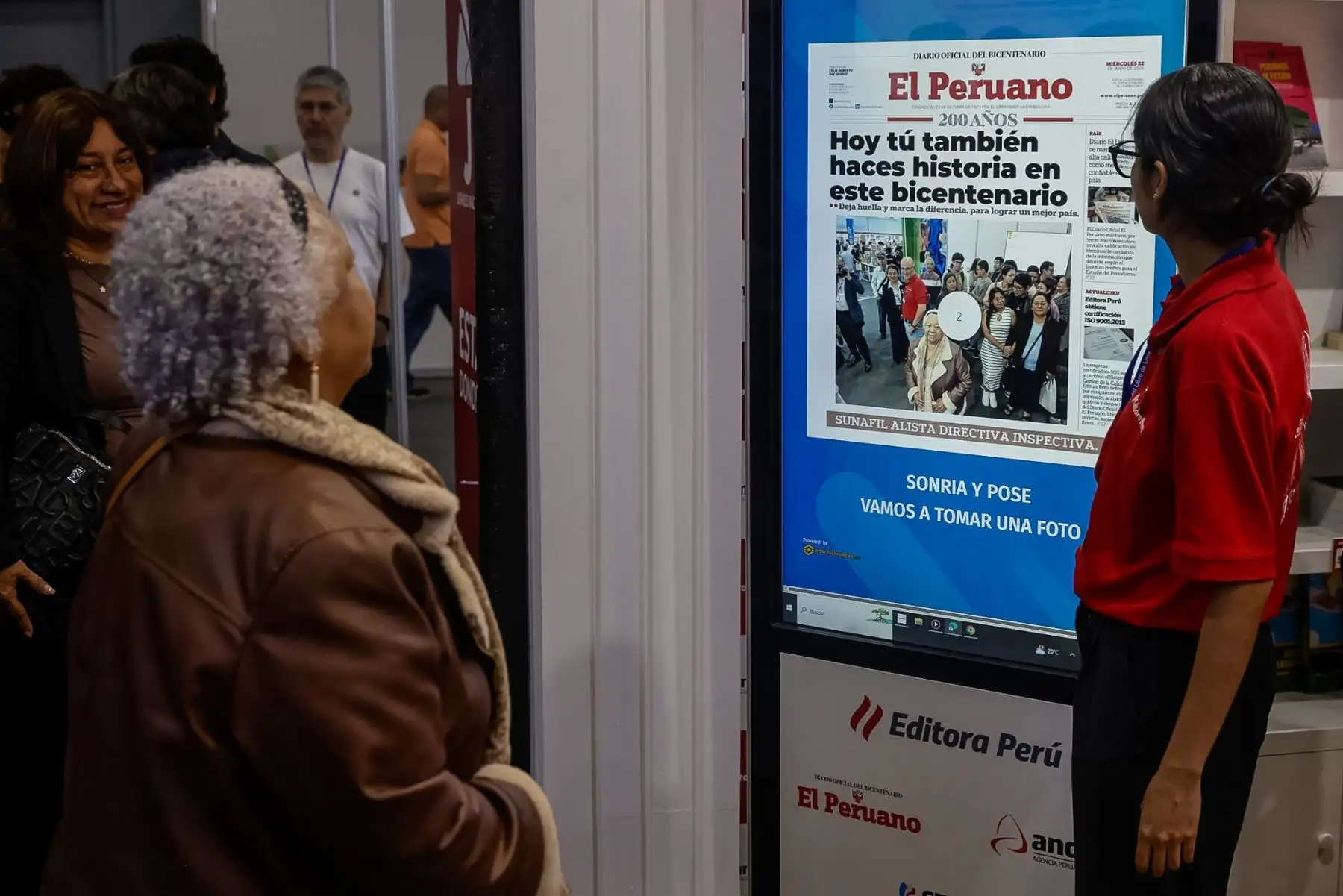 Editora Perú presentó en la FIL Lima 2026 el libro “200 años de El Peruano 1825-2025. Preservando la memoria, narrando nuestra historia”, publicación de su Fondo Editorial que recorre la historia del Diario Oficial desde su fundación en 1825 hasta su evolución digital, resaltando su legado como memoria documental del Perú. Foto: ANDINA/Luis Iparraguirre.