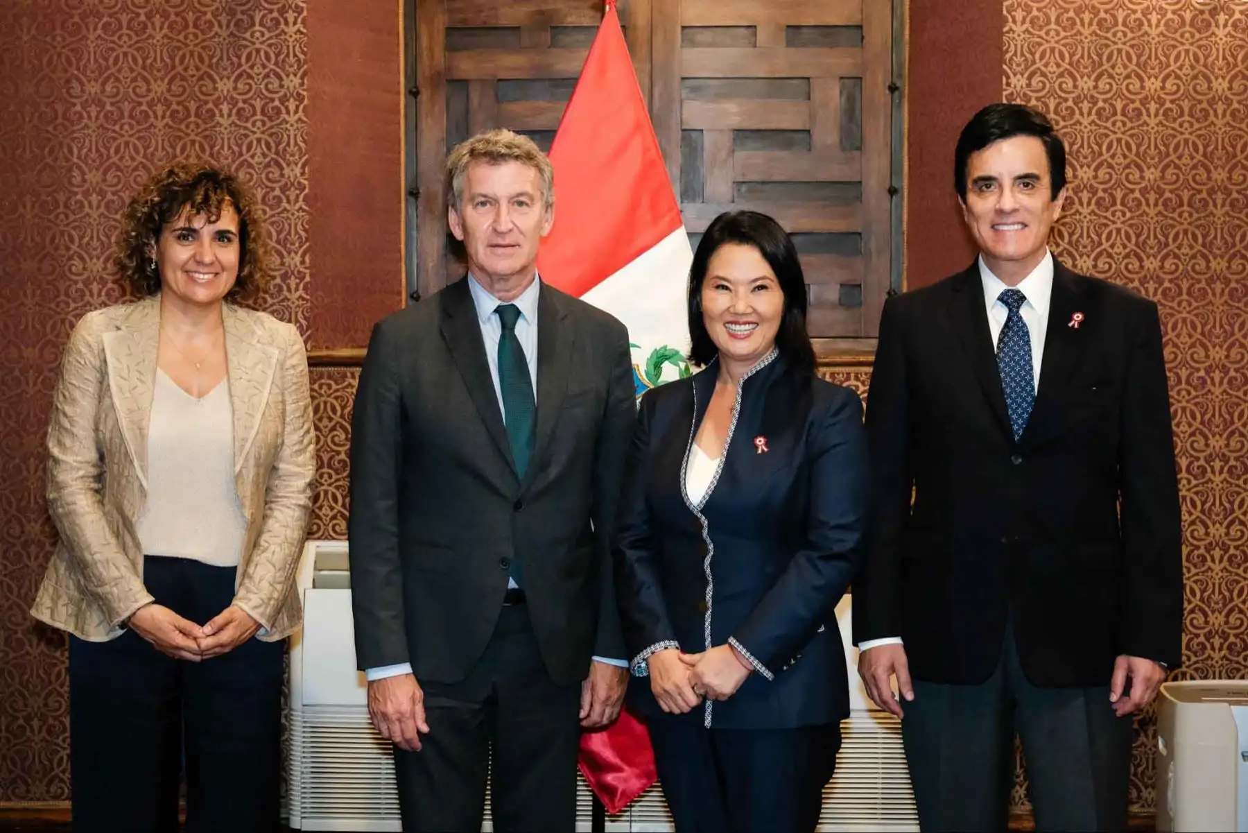 La presidenta electa, Keiko Fujimori, sostuvo una cordial reunión con el presidente del Partido Popular de España, Alberto Núñez Feijóo. Foto: ANDINA/Difusión