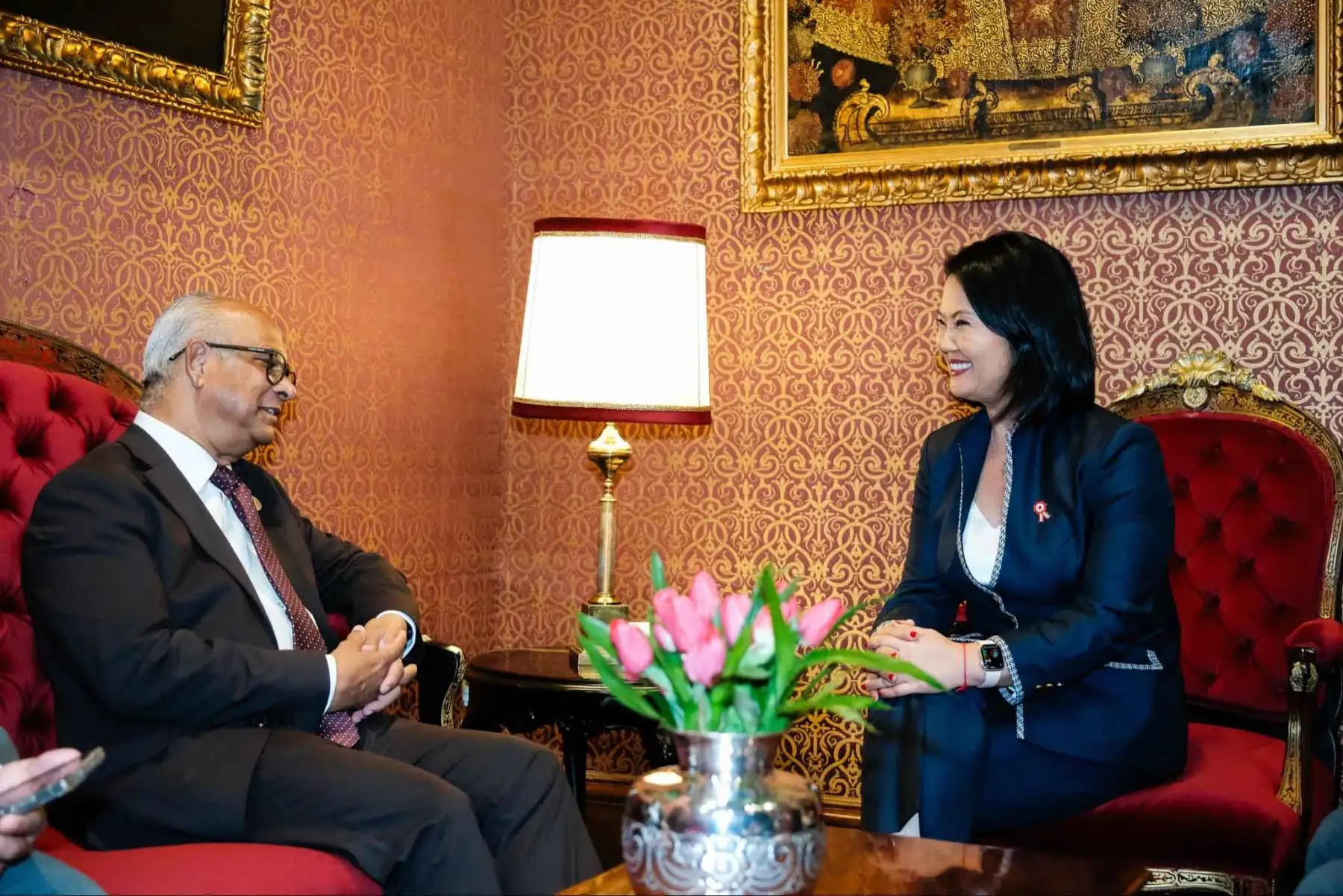 La presidenta electa, Keiko Fujimori, sostuvo una reunión con el secretario general de la Organización de los Estados Americanos (OEA), Albert R. Ramdin. Foto: ANDINA/Difusión
