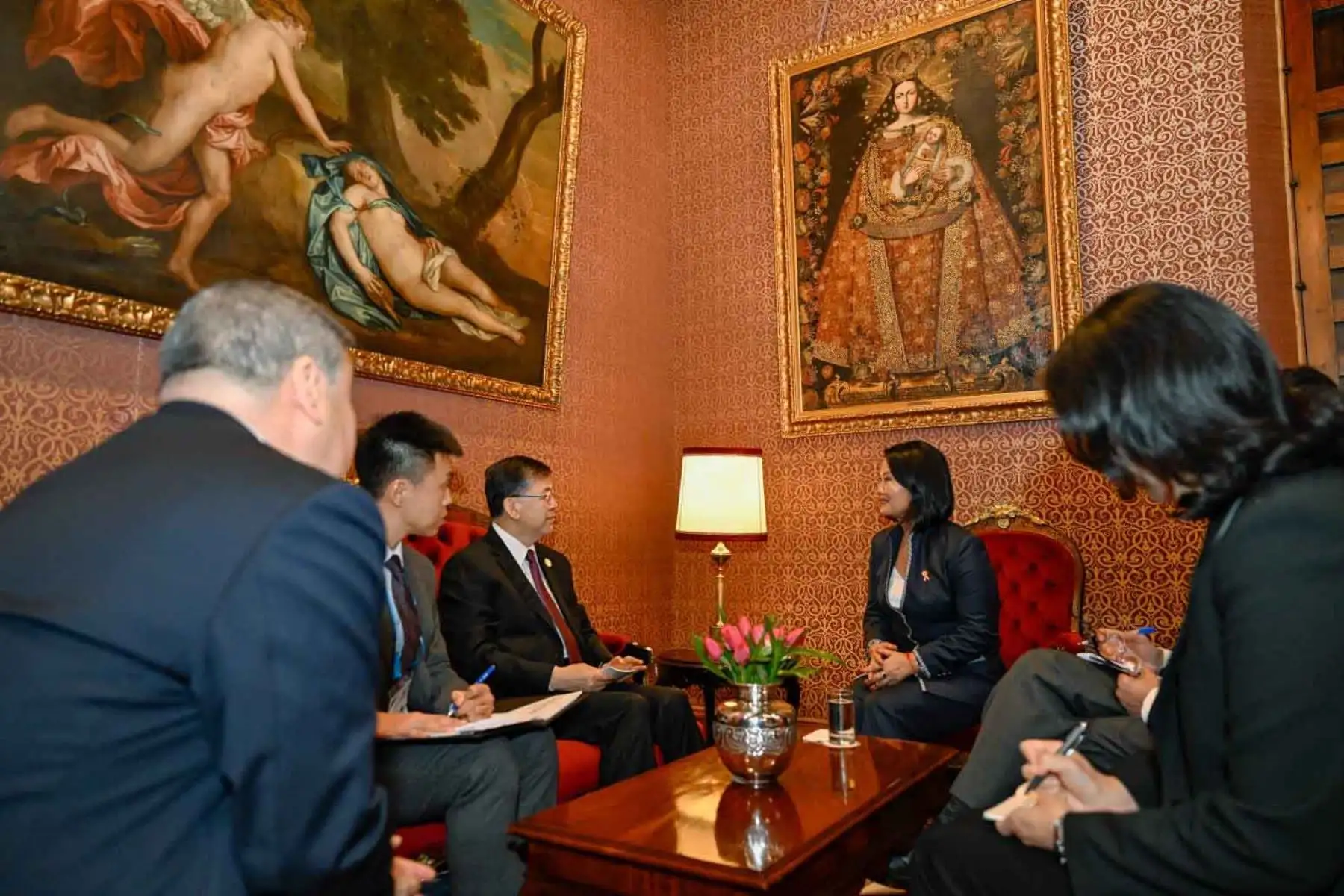 La presidenta electa, Keiko Fujimori, sostuvo una reunión bilateral con el ministro de Ciencia y Tecnología de la República Popular China. Foto: ANDINA/Difusión