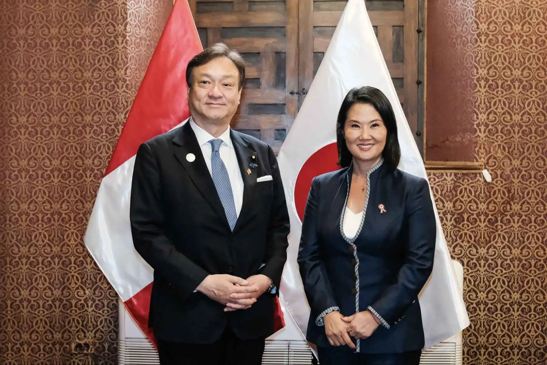 La presidenta electa, Keiko Fujimori, sostuvo una reunión bilateral con el embajador en misión especial y ministro de Estado para Asuntos Exteriores del Japón, senador Horii Iwao. Foto: ANDINA/Difusión